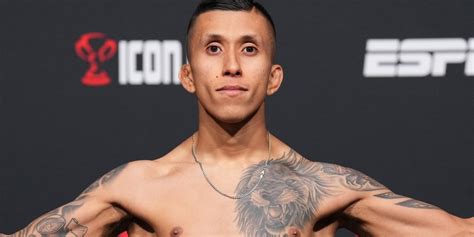 jeff molina video|UFC fighter comes out as bi following video leak